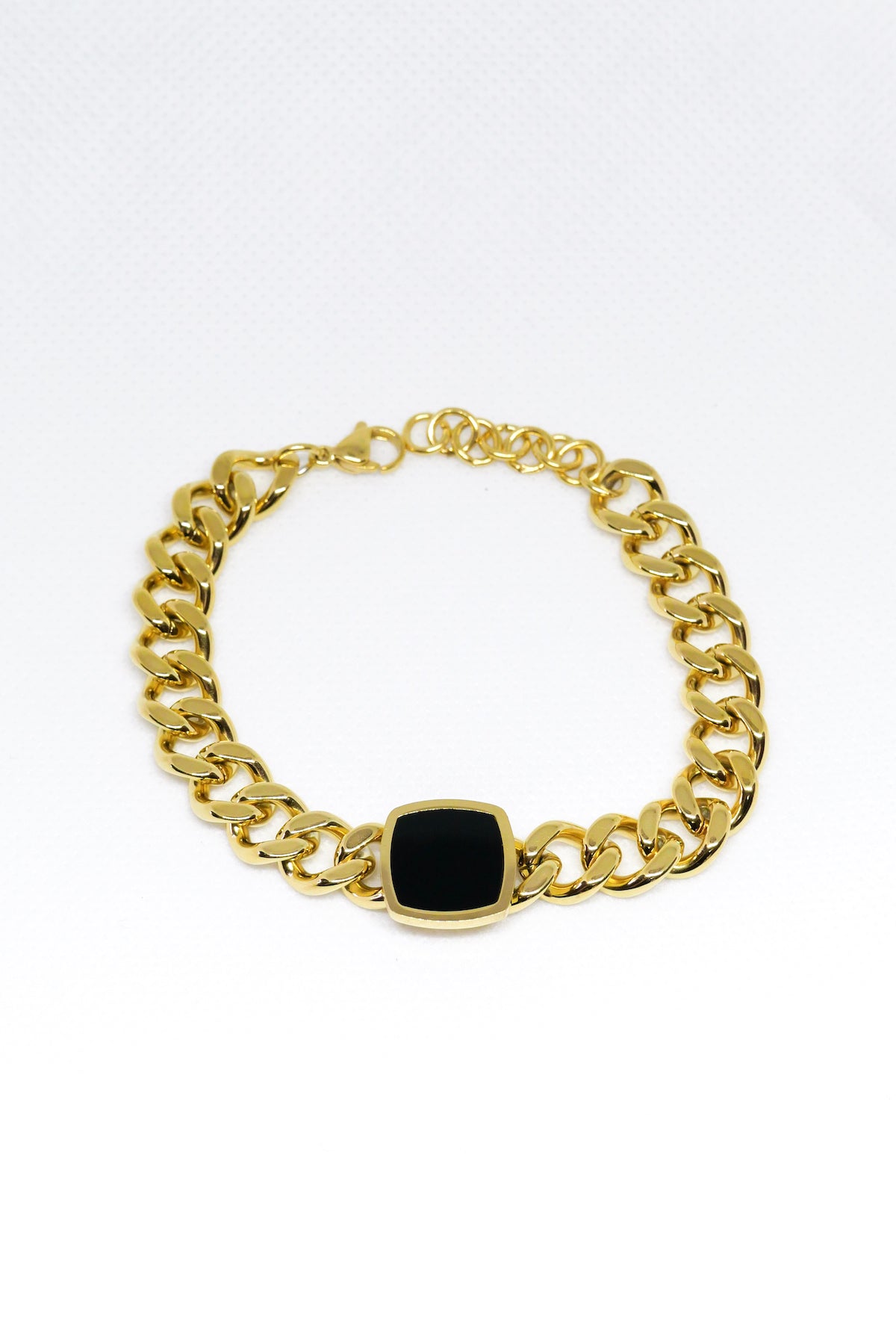 Onyx bracelet lay flat on white background